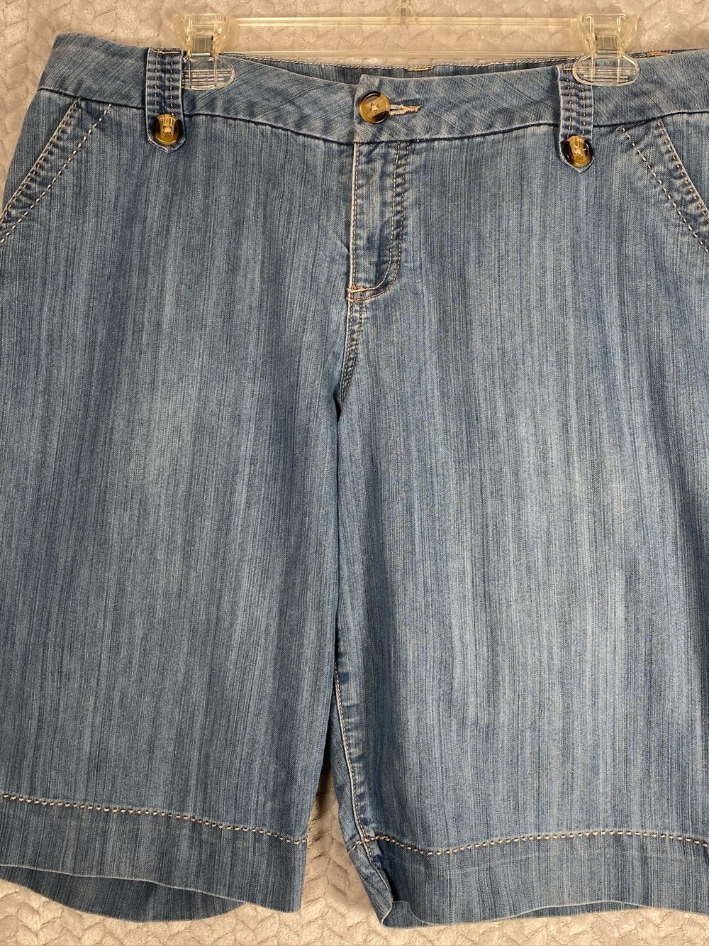 Venezia Lane Bryant Blue Denim Cuffed Bermuda Shorts Size 16 Mid Rise Streak